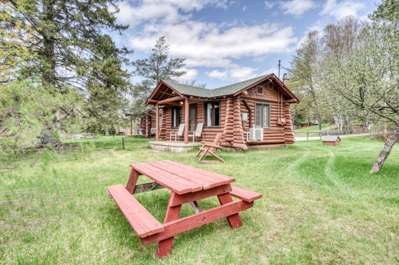 Edgewater Resort Iron Mountain Exterior foto